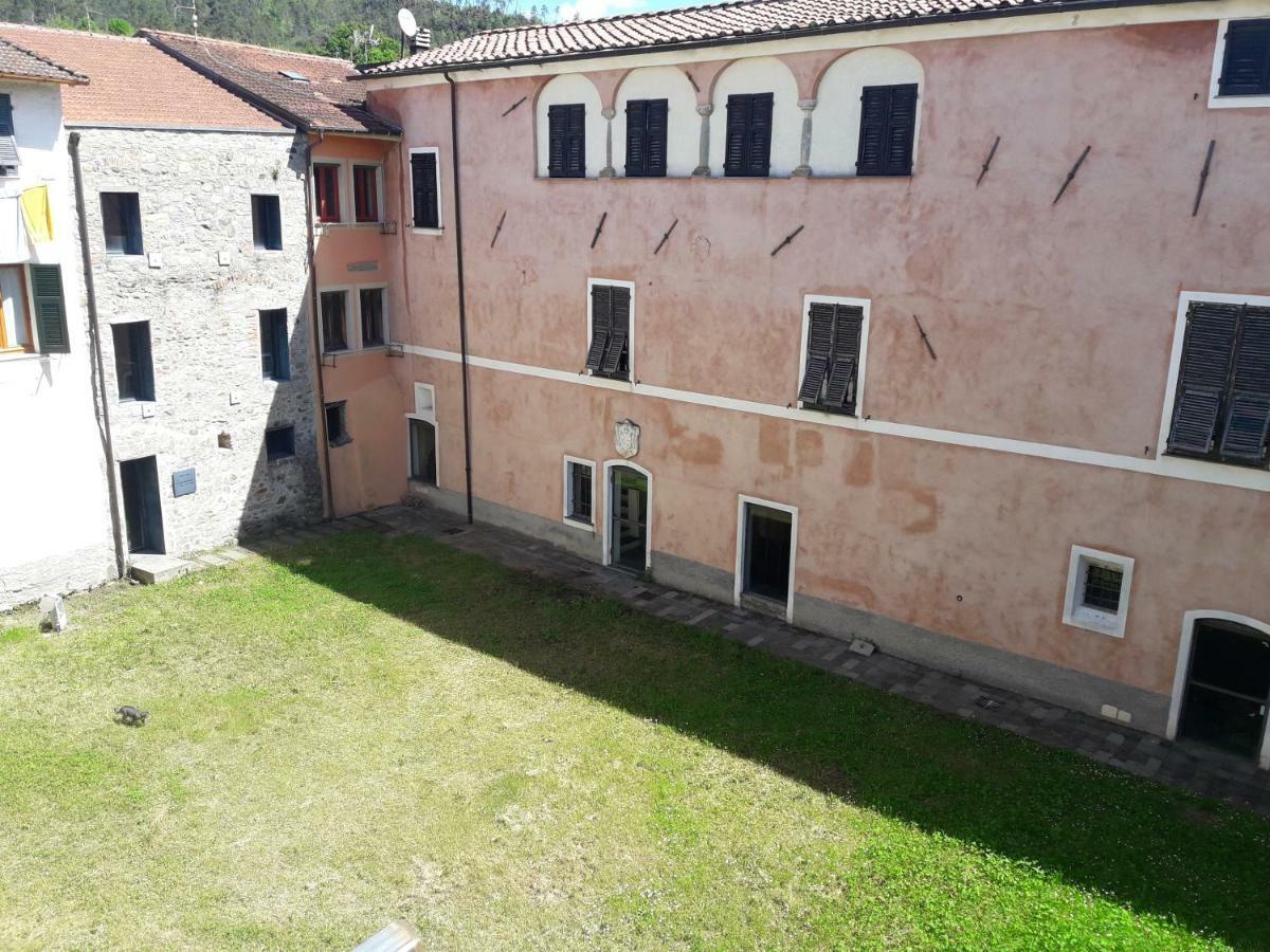 La Soffitta Sul Borgo Apartman Brugnato Kültér fotó