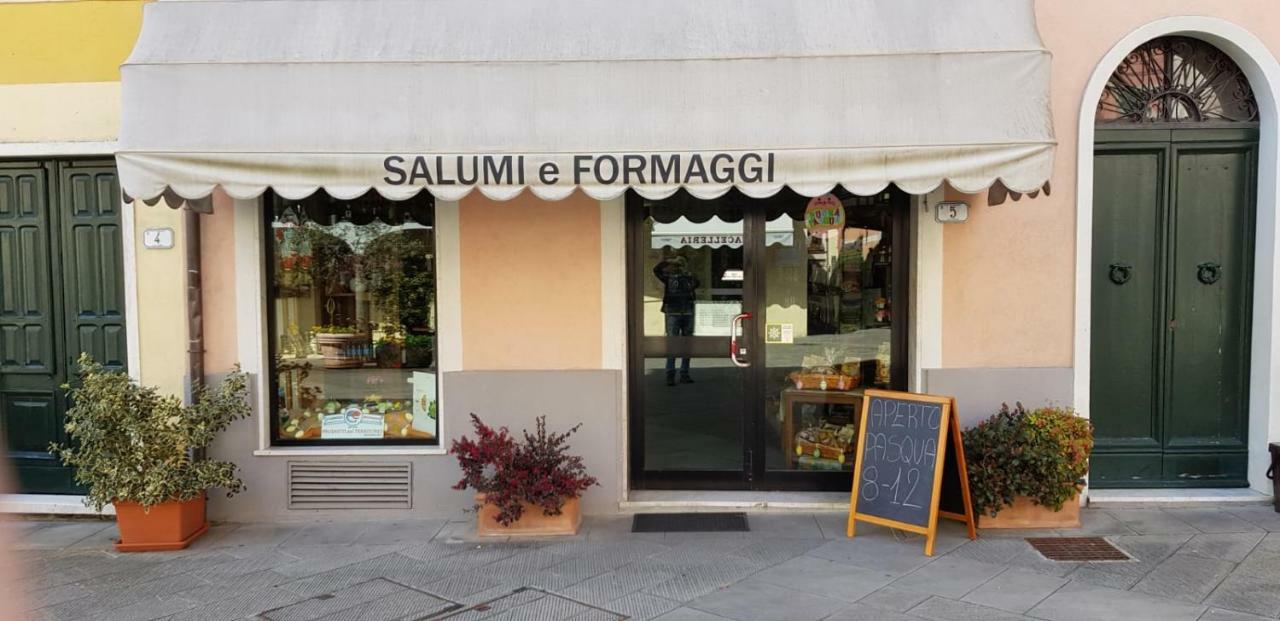 La Soffitta Sul Borgo Apartman Brugnato Kültér fotó