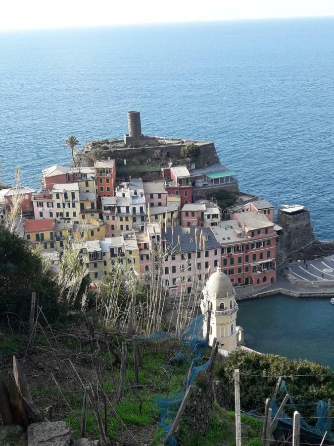 La Soffitta Sul Borgo Apartman Brugnato Kültér fotó